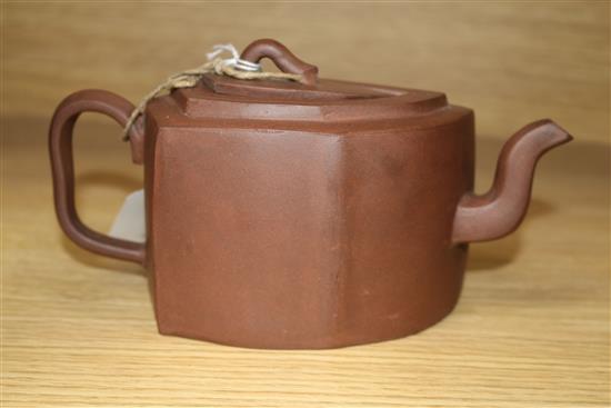 A Yixing teapot and cover length 19cm